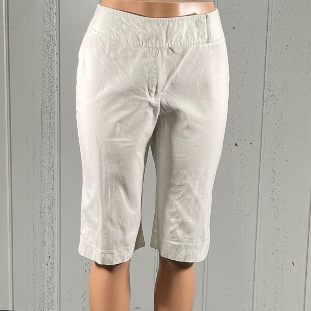 *Pantology Women’s White Capri Pants Sz 10